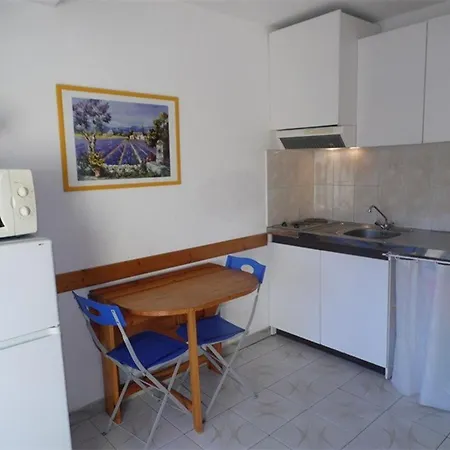T2 Avec Terrasse, Proche Plage, Parking Prive, Pour 4 Personnes. - Fr-1-326-547 Appartement Le Castellas