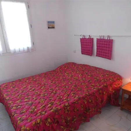 T2 Avec Terrasse, Proche Plage, Parking Prive, Pour 4 Personnes. - Fr-1-326-547 * Le Castellas