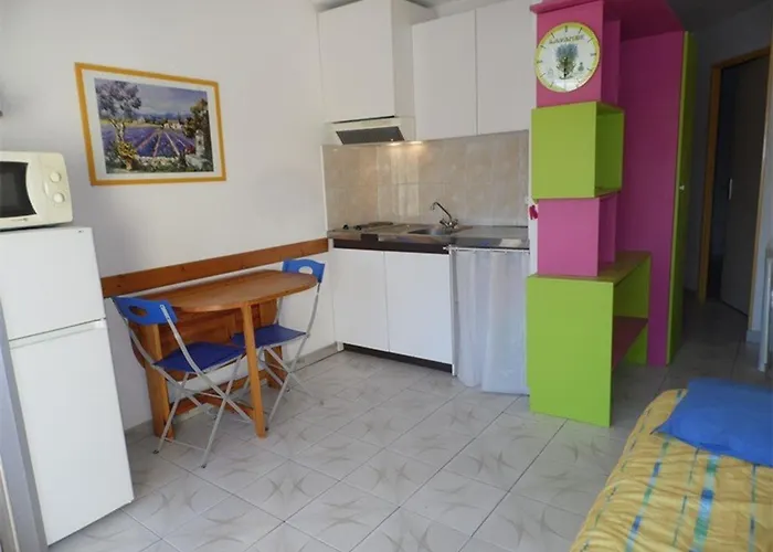 T2 Avec Terrasse, Proche Plage, Parking Privé, Pour 4 Personnes. - Fr-1-326-547 Le Castellas