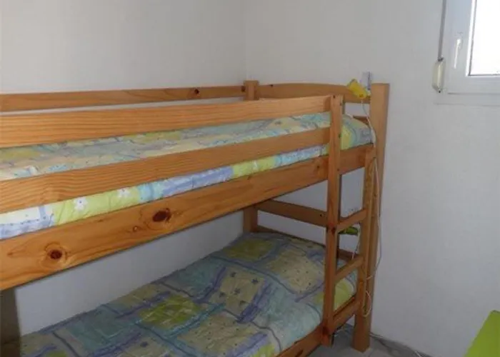 Appartement T2 Avec Terrasse, Proche Plage, Parking Privé, Pour 4 Personnes. - Fr-1-326-547 *